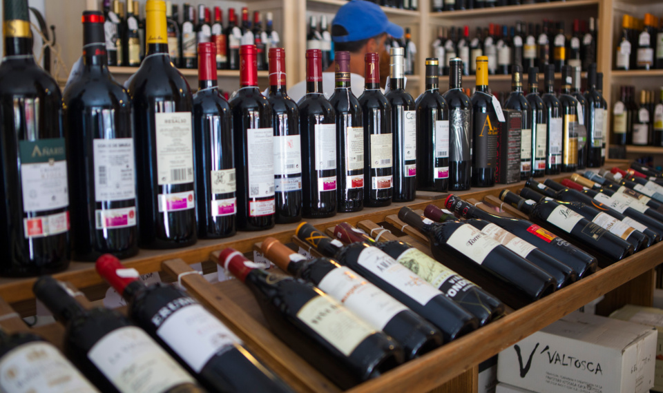 vinos-licoreria-olivares-1