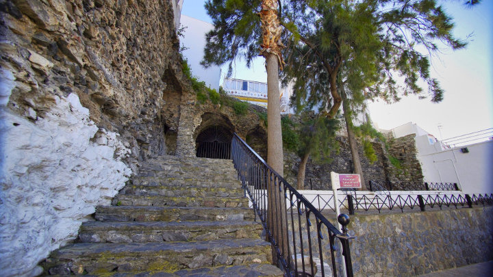 La Cueva de los 7 Palacios